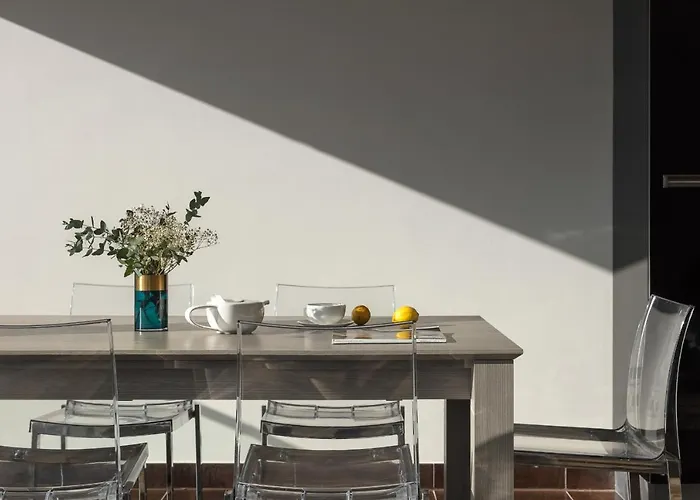 Arentz - Side Sea View شقة *